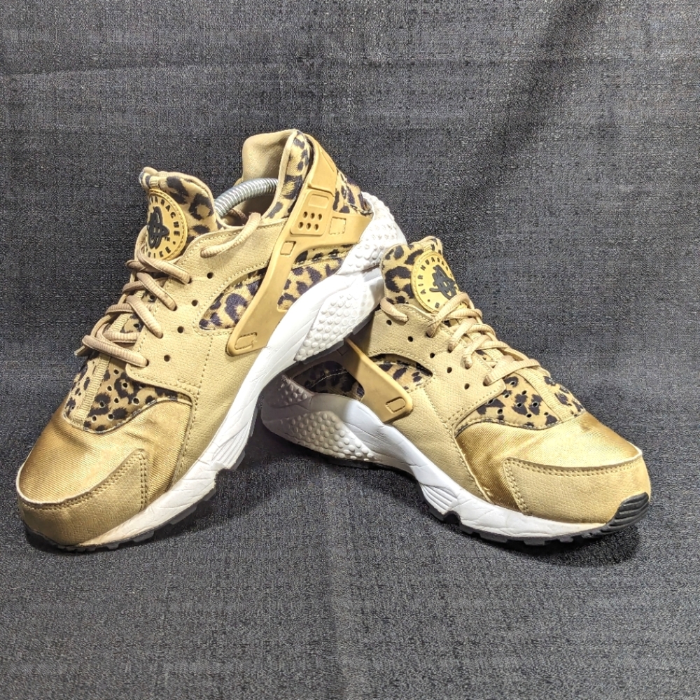 Stylish Leopard Print Women's Sneakers